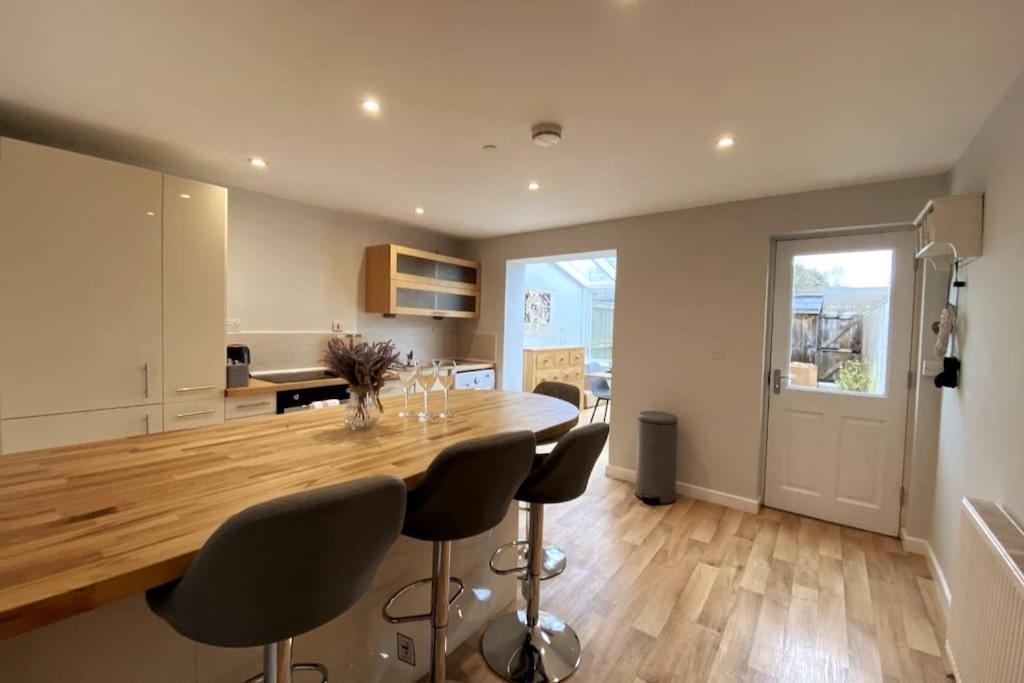 3Bed House With Parking Short Walk To Bath Centre Villa Exteriör bild